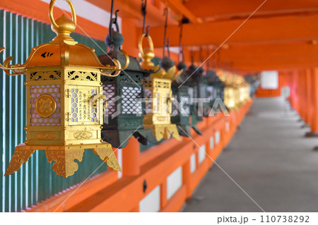 奈良 春日大社本社中門(奈良県奈良市春日野町)※作品コメント欄に撮影位置 奈良 春日大社本社中門(奈良県奈良市春日野町)※作品コメント欄に撮影位置 110738292