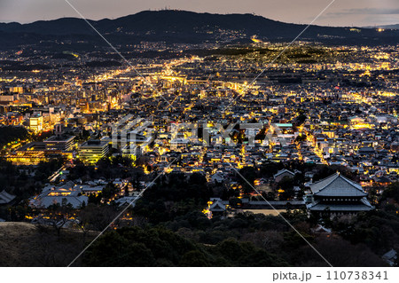 新日本三大夜景・若草山の夜景（眼下に東大寺）（奈良県奈良市春日野町
