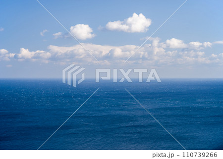 青い海・青い空《風景・自然素材 背景素材》 青い海・青い空《風景・自然素材 背景素材》 110739266
