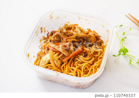 レンジで作るソース焼きそば レンジで作るソース焼きそば 110740337