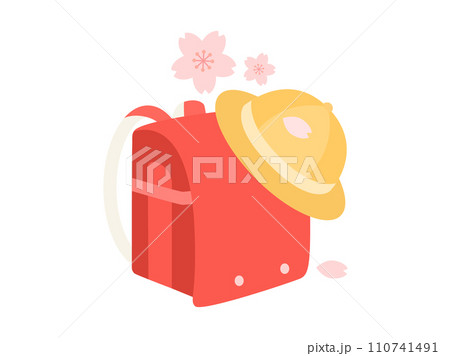 入学_赤いランドセルと黄色い帽子 110741491