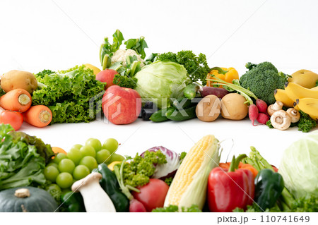 野菜　果物　集合 110741649