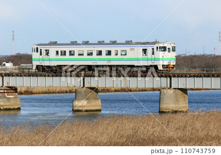日高本線残存区間を走るキハ40普通列車　日高線　JR日高本線　キハ40最後の活躍 110743759