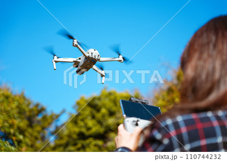 ドローン操縦の練習 110744232