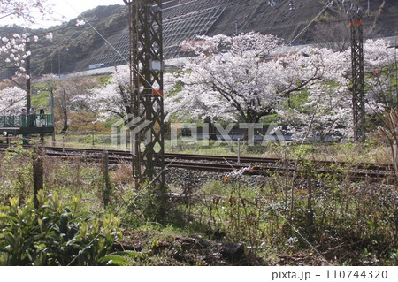 山中渓駅の風景 110744320