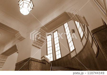 京セラ美術館　内装 110744349