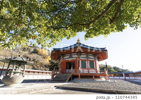 成田山新勝寺の聖徳太子堂 110744395
