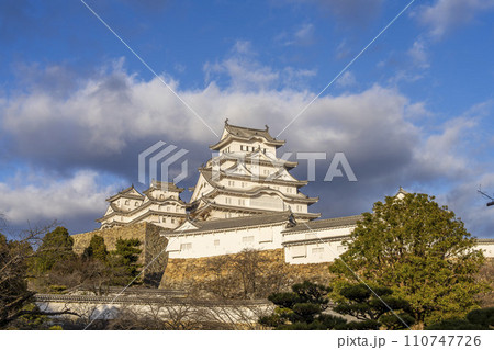 夕暮れの国宝姫路城 大天守 兵庫県姫路市 夕暮れの国宝姫路城 大天守 兵庫県姫路市 110747726