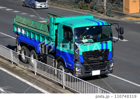 ダンプトラック イメージ ダンプトラック イメージ 110748319