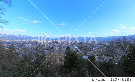 福井県越前大野城展望台からの眺め1 福井県越前大野城展望台からの眺め1 110749185