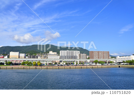 長崎県小値賀町小値賀港から佐世保市佐世保港までの船旅風景 長崎県小値賀町小値賀港から佐世保市佐世保港までの船旅風景 110751820