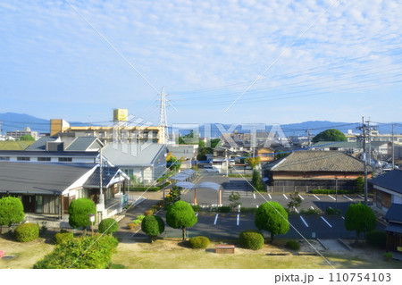 JR九州、高橋駅(佐世保線)から佐賀駅(長崎本線)までの車窓風景(朝) 110754103