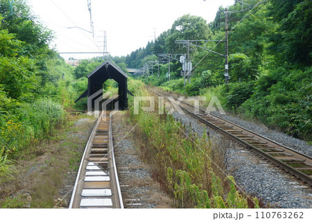 えちごトキめき鉄道からの車窓風景(旧信越本線)二本木駅付近スイッチバック えちごトキめき鉄道からの車窓風景(旧信越本線)二本木駅付近スイッチバック 110763262