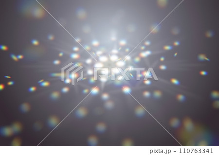 キラキラした床面の背景素材 サンキャッチャーのような光の広がり キラキラした床面の背景素材 サンキャッチャーのような光の広がり 110763341