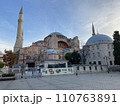 トルコ、イスタンブル、世界遺産、アヤソフィア、秋の空 110763891