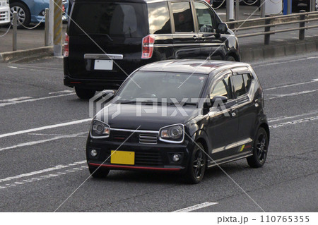 軽乗用車 ラパン 道路走行 軽乗用車 ラパン 道路走行 110765355