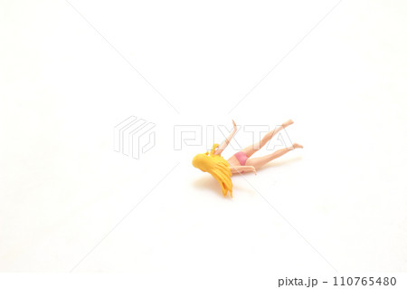 a young girl with a good figure swims 110765480