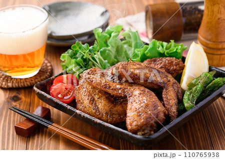 スパイシー 手羽先唐揚げ 110765938