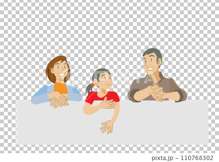 父母和孩子在陽台上欣賞風景的插圖 110768302