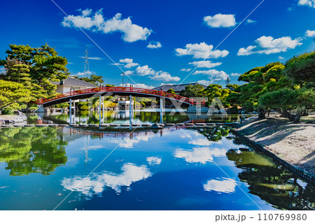 香川県丸亀市　中津万象園 110769980