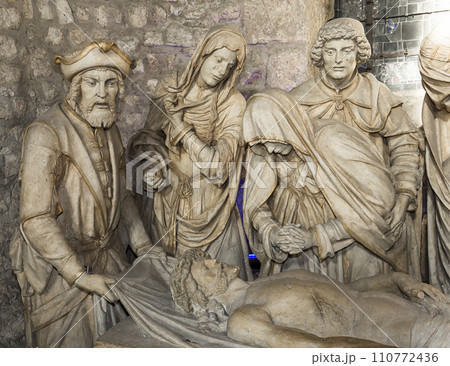 interiors and details of Saint Remi basilica, Reims, France 110772436