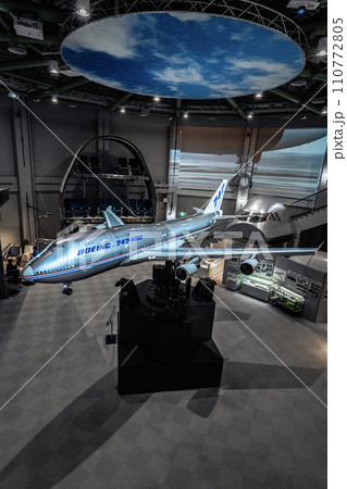 航空科学博物館の飛行機の模型 航空科学博物館の飛行機の模型 110772805