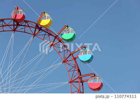 観覧車 110774311