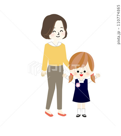 子供を見守るお母さん 110774865