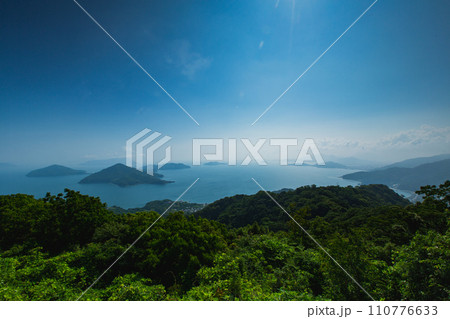 香川県内有数の紫陽花の名所 紫雲出山 香川県内有数の紫陽花の名所 紫雲出山 110776633