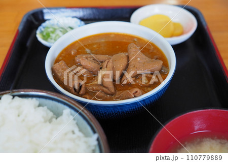 もつ煮込み定食（群馬・永井食堂） 110779889