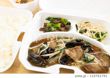 おいしいレバニラ炒め弁当 おいしいレバニラ炒め弁当 110781791