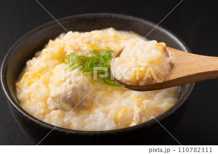 鶏団子の雑炊 110782311