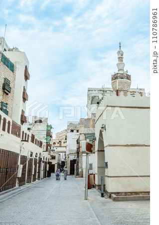 Al-Balad old town with traditional muslim houses and mosque, Jeddah, Saudi Arabia 110786961
