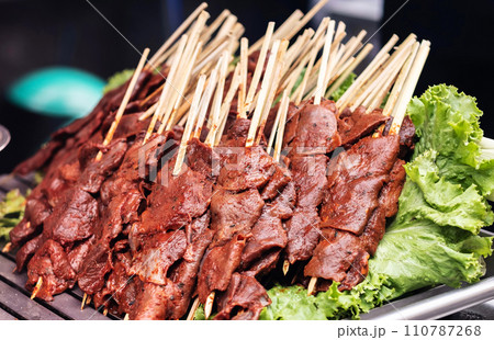 Street food meat with salad 110787268