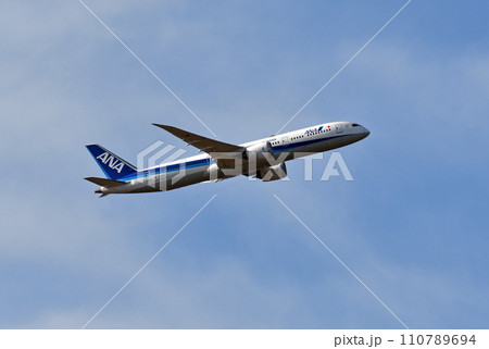 ANA787-9離陸上昇 110789694