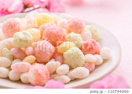 雛あられ 雛祭りの食べ物 雛あられ 雛祭りの食べ物 110794800