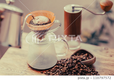 珈琲　コーヒー　ハンドドリップ　HARIO V60　抽出　茶木目　アンティーク 110797572