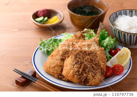 アジフライ定食 110797736