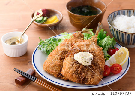 アジフライ定食 110797737