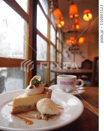 カフェスイーツ 110803123