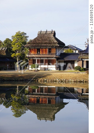 岡山県津山市にある回遊式日本庭園「衆楽園」：園内の建物「余芳閣」 110809520