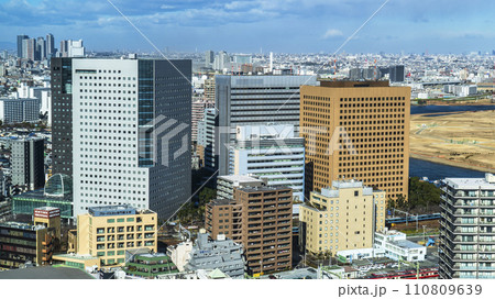 川崎駅前の都市風景【神奈川県・川崎市】 110809639