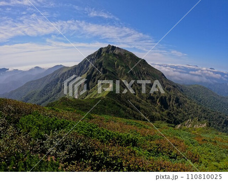 天狗岳からのニぺソツ山 天狗岳からのニぺソツ山 110810025