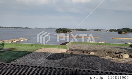 松島、東浜漁港の風景【日本・宮城】 松島、東浜漁港の風景【日本・宮城】 110811906