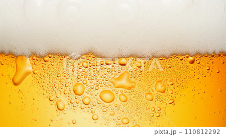 ビールとコピースペース 110812292