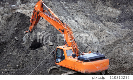 Kiev, Ukraine March 13, 2019:  Tractors and excavators work on the construction of the foundation zero cycle 110813252