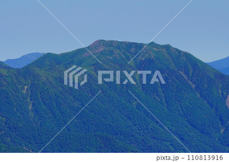 ニぺソツ山稜線からの音更山 110813916