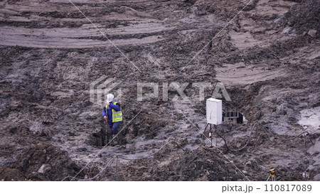 Kiev, Ukraine March 13, 2019:  Workers - zero-cycle construction of the foundation of an entertainment center 110817089