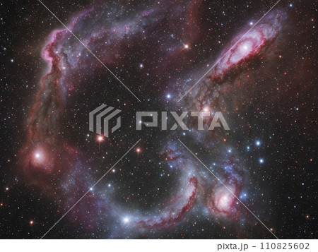 星雲が広がる宇宙 星雲が広がる宇宙 110825602