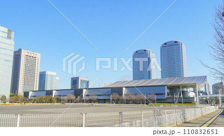 【千葉県】海浜幕張|幕張メッセ・国際展示場9−11ホールとワールドビジネスガーデン付近 【千葉県】海浜幕張|幕張メッセ・国際展示場9−11ホールとワールドビジネスガーデン付近 110832651